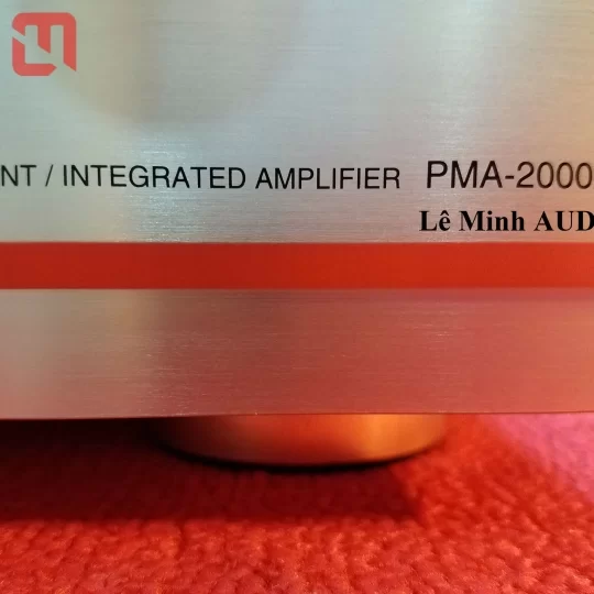 Amplifier DENON PMA-2000III