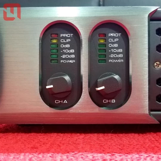 Cục đẩy dB ACOUSTIC D5+ mới 100%