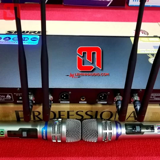 Micro KaraOke SHURE UR-29D Plus