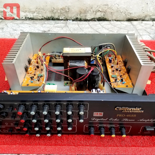 Amplifier CALIFORNIA PRO-468B