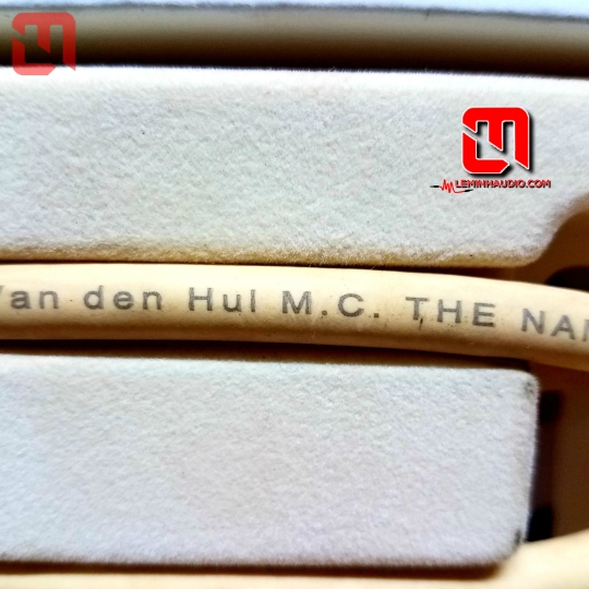 Dây AV VAN DEN HUL THE NAME RCA 1.0M