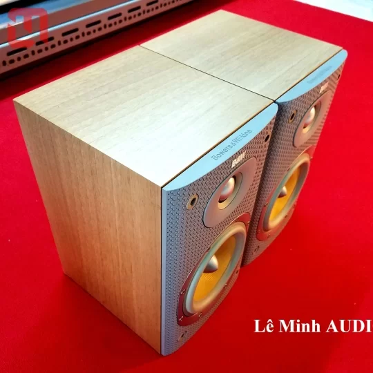 Loa Bookshelf B&W DM600 S3
