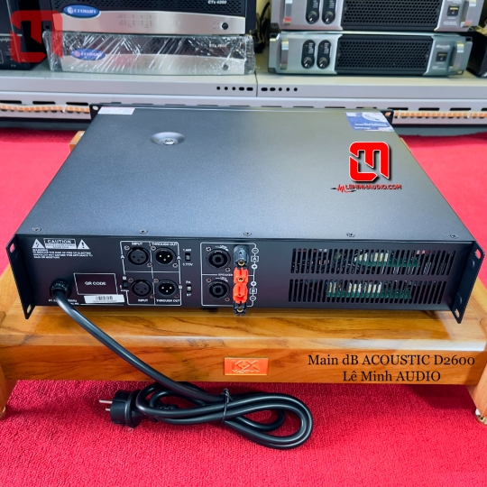 Main đẩy dB Acoustic D2600