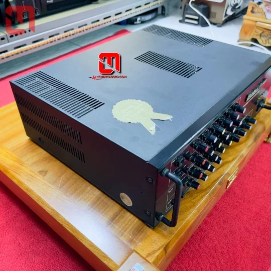 Amplifier BOSTON PA-999II