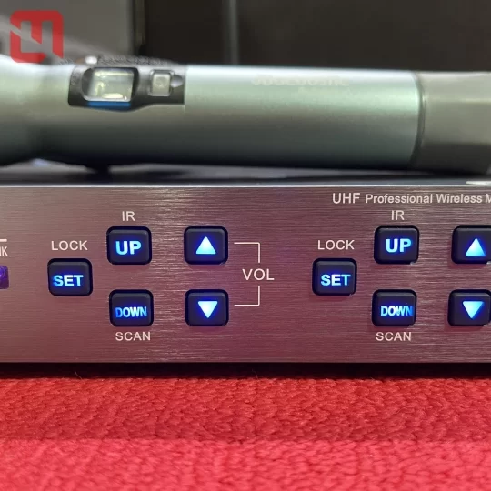 Micro không dây dB-acoustic dB 550 PRO